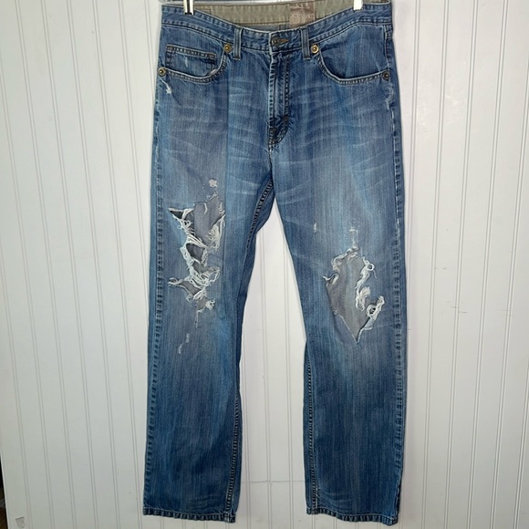 Wrangler Premium Denim Straight Fit Distressed Jeans Size 34 - Picture 1 of 10